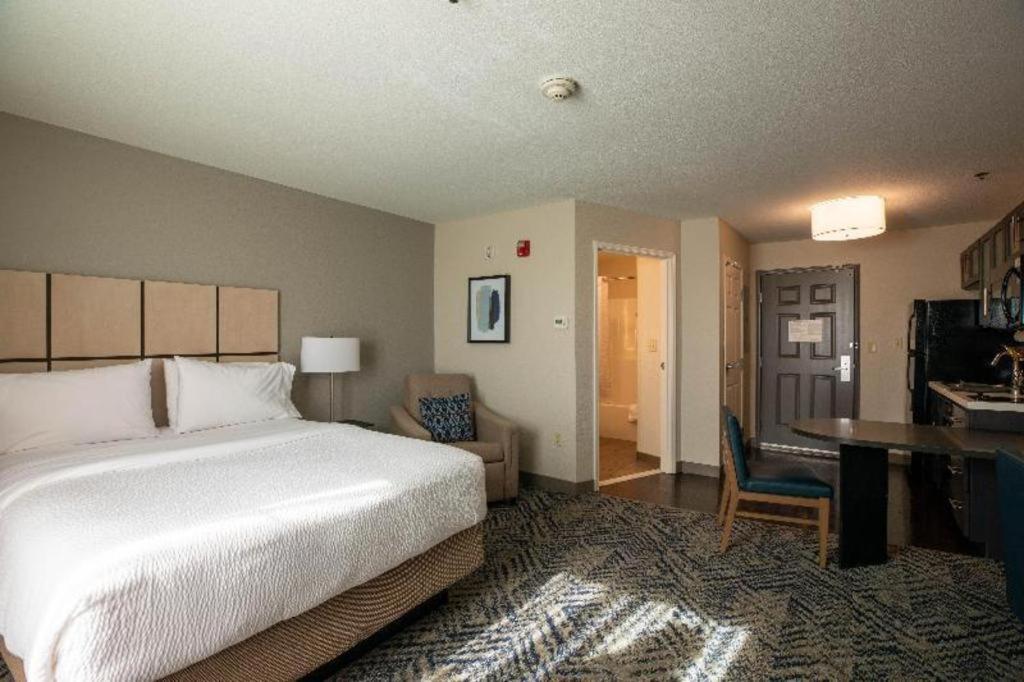 Candlewood Suites Saint Joseph By Ihg Exterior foto