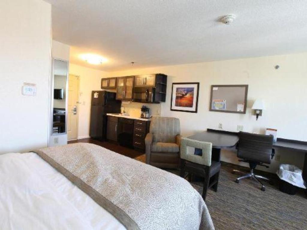 Candlewood Suites Saint Joseph By Ihg Exterior foto